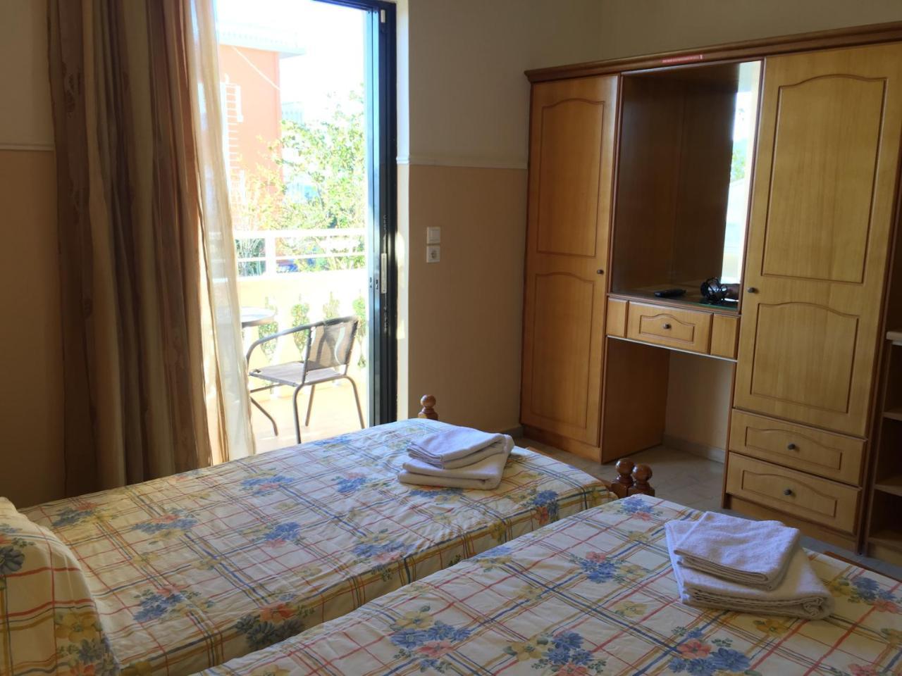 Eleni Apartments 阿里拉斯 外观 照片